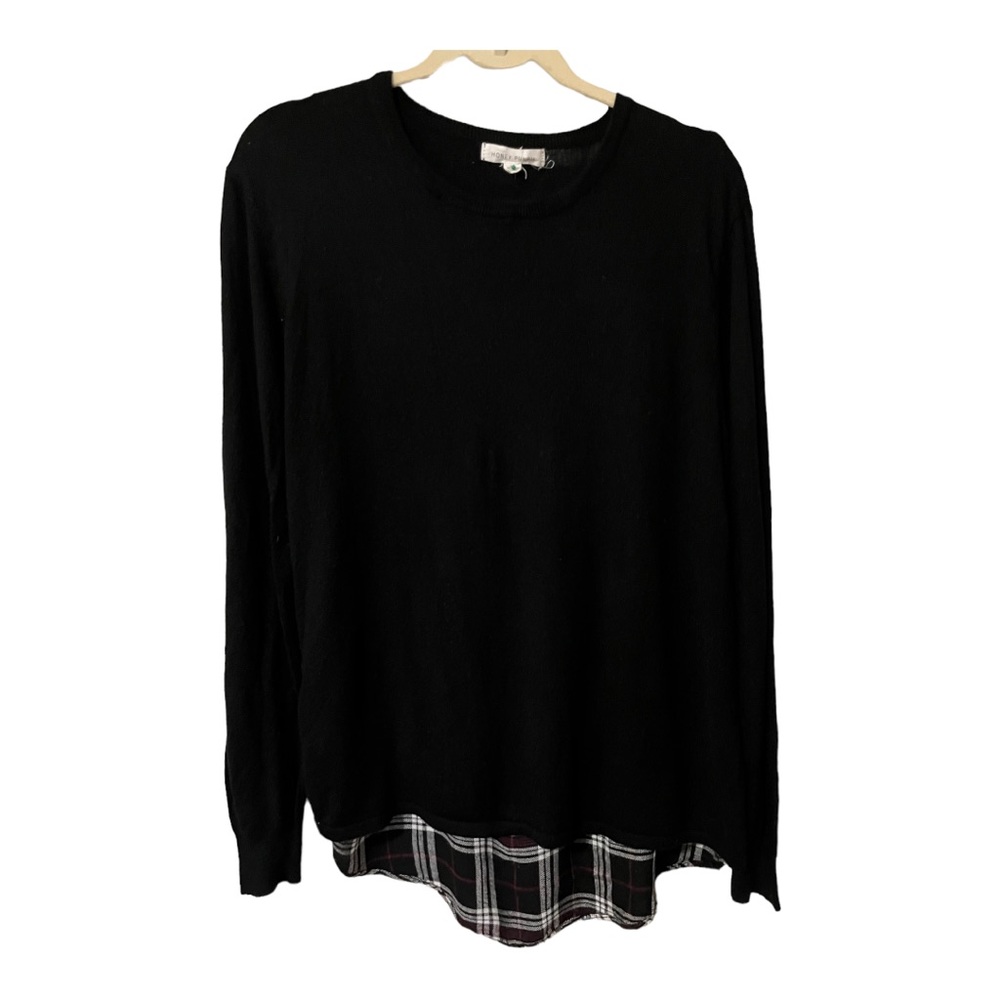 Honey Punch XL pullover sweater. Black with plaid design on backside.